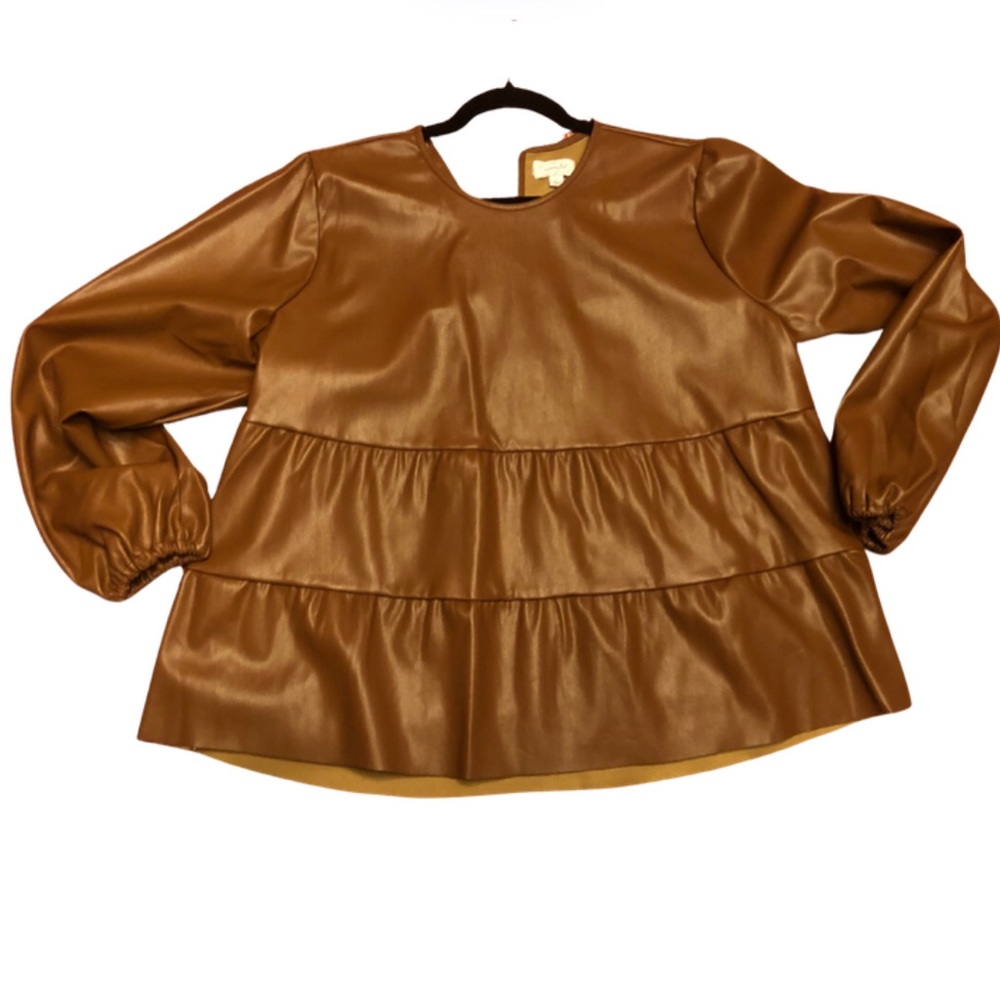 EUC Women’s Large Tan Mud Pie Blouse. Casual Work or Fun Social. Easy to Style!